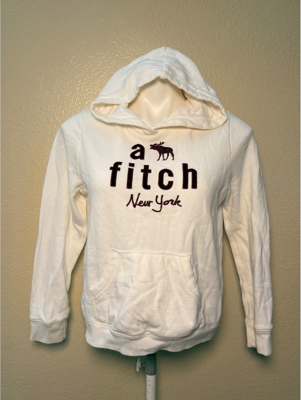 Abercrombie & Fitch White Hoodie with Logo Embroidery #11